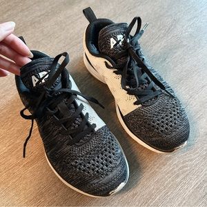 APL Techloom Pro Shoes (Size 5.5)